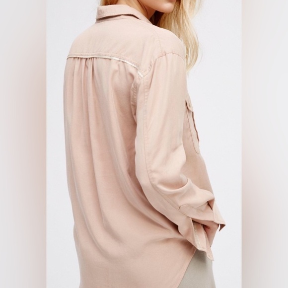 FREE PEOPLE Off Campus Button Down Top in Cream Size Small - Picture 4 of 8